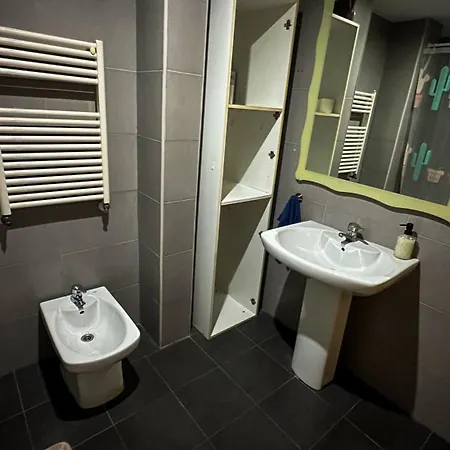 Alojamiento * 瓦伦西亚